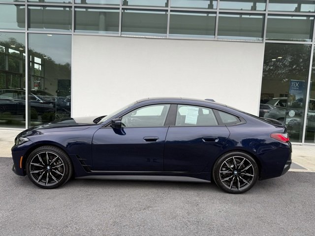 Vehicle image 7 of 14