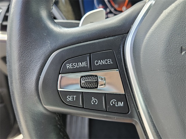 Vehicle image 26 of 30