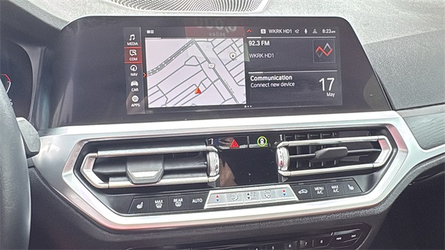 Vehicle image 11 of 28