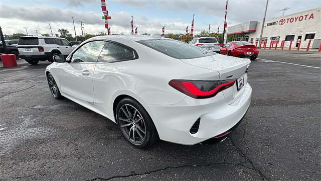 Vehicle image 5 of 28