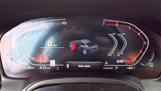 Vehicle image 10 of 28