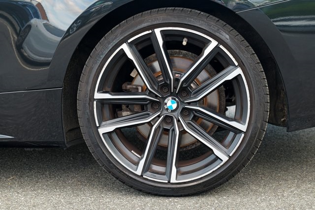 Vehicle image 11 of 49