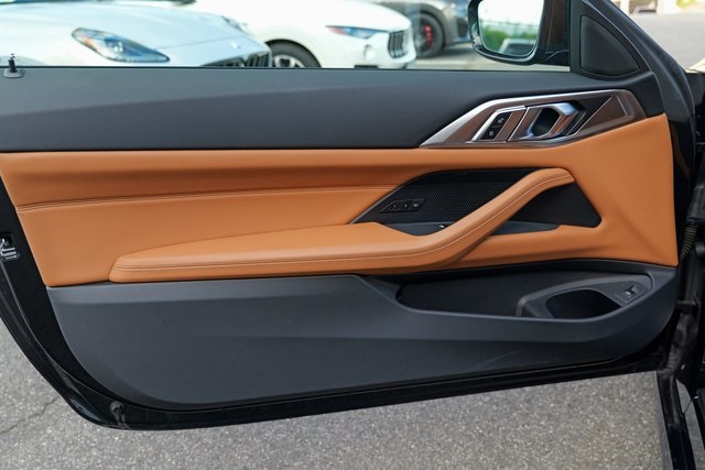 Vehicle image 34 of 49