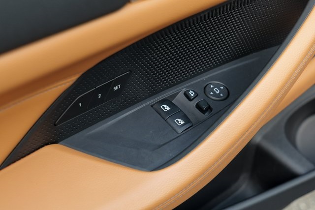 Vehicle image 39 of 49