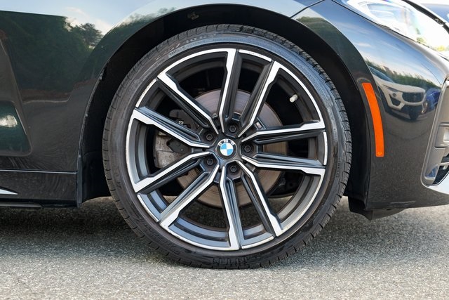 Vehicle image 14 of 49