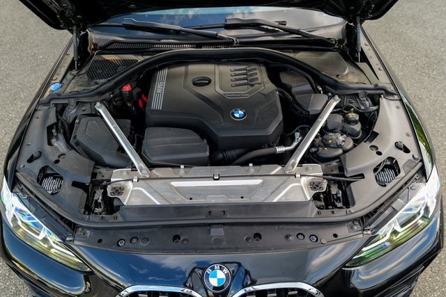 Vehicle image 10 of 49