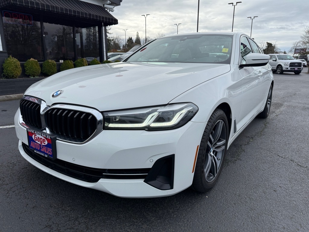 Vehicle image 2 of 28