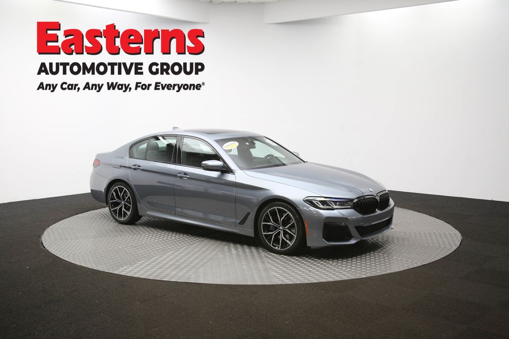 2022 BMW 5 Series 530i xDrive Image 16 of 68