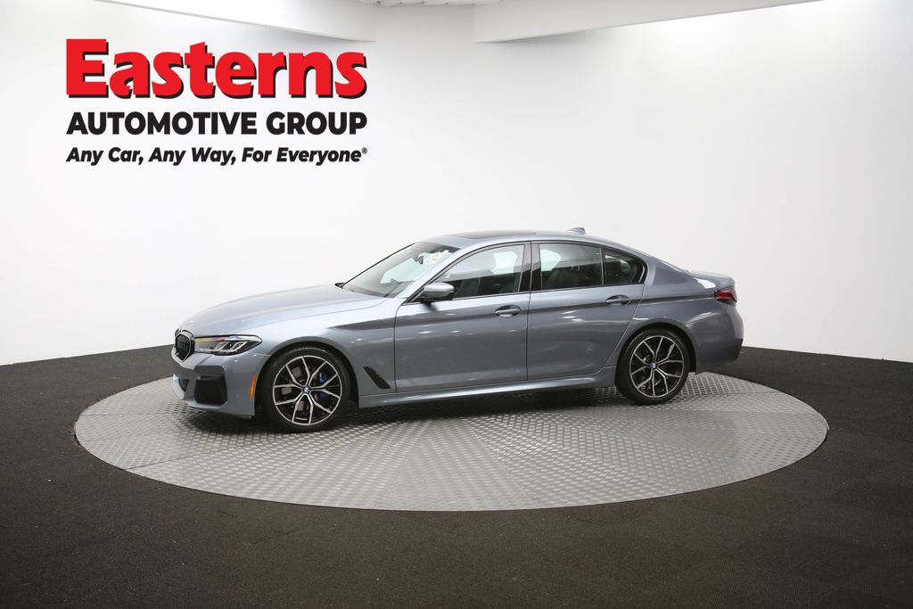 2022 BMW 5 Series 530i xDrive Image 3 of 68