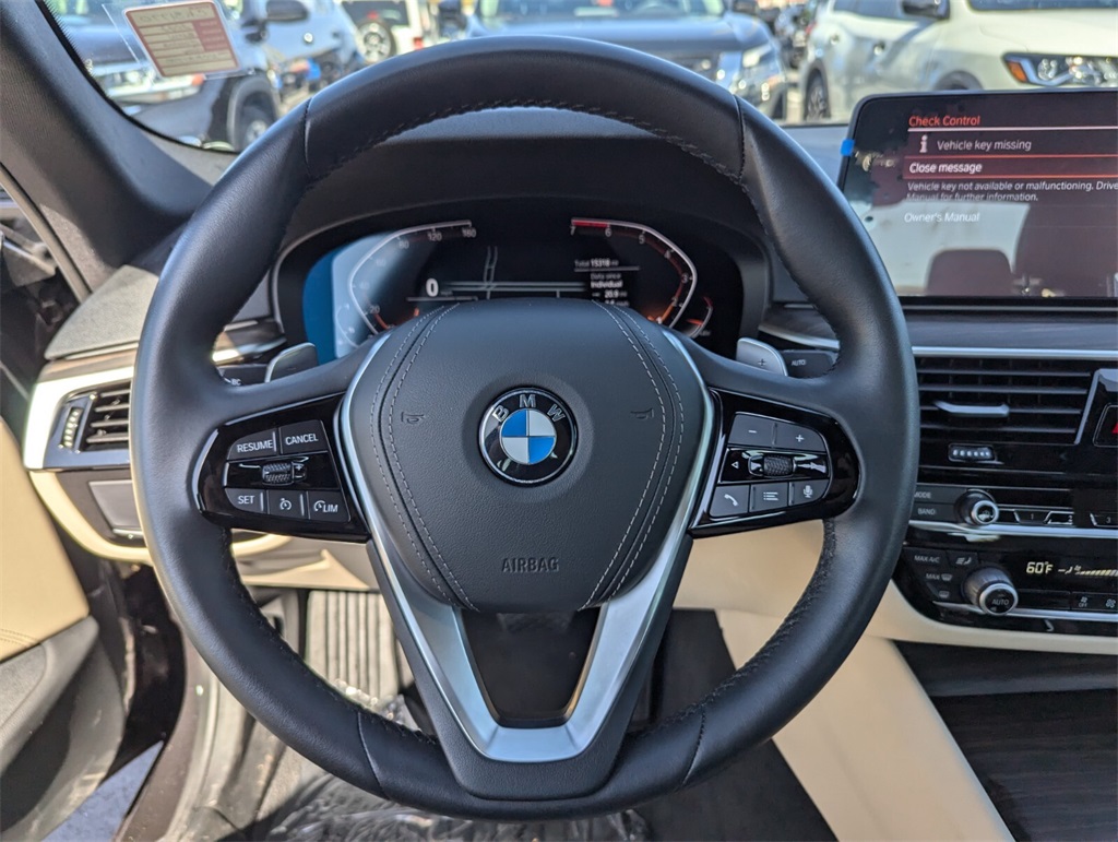 Vehicle image 26 of 30