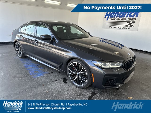 2022 BMW 5 Series M550i xDrive Image 2 of 33