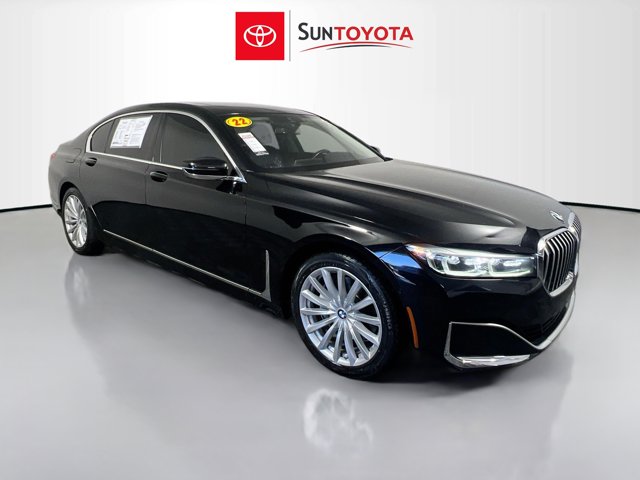 2022 BMW 7 Series 740i xDrive Image 3 of 31