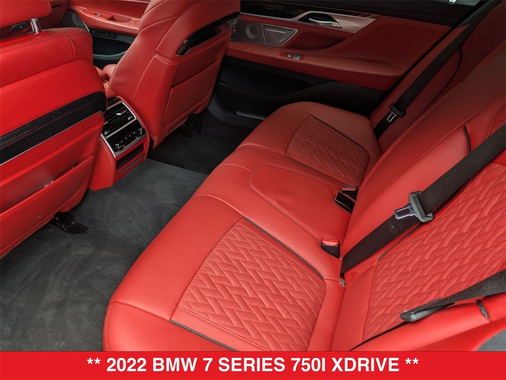 Vehicle image 13 of 43