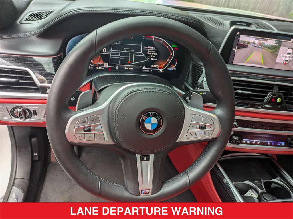 Vehicle image 17 of 43