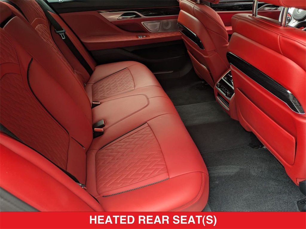 Vehicle image 11 of 43