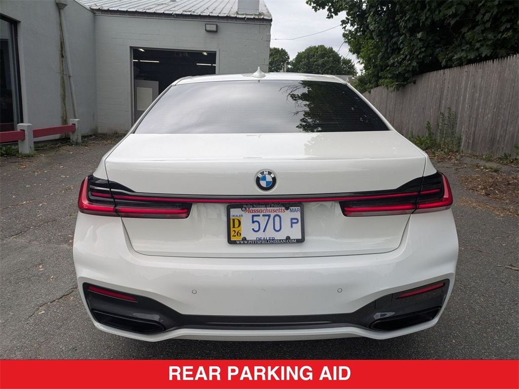 Vehicle image 31 of 43