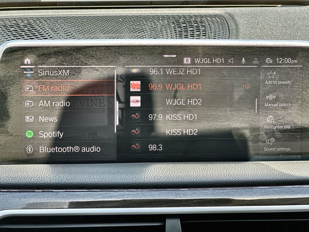Vehicle image 13 of 36