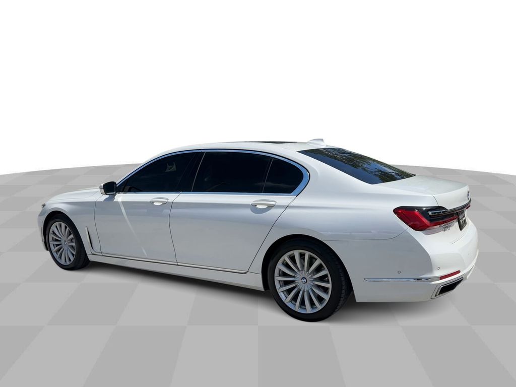 Vehicle image 8 of 36
