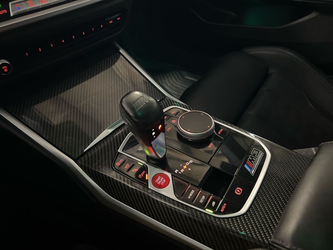 Vehicle image 64 of 116