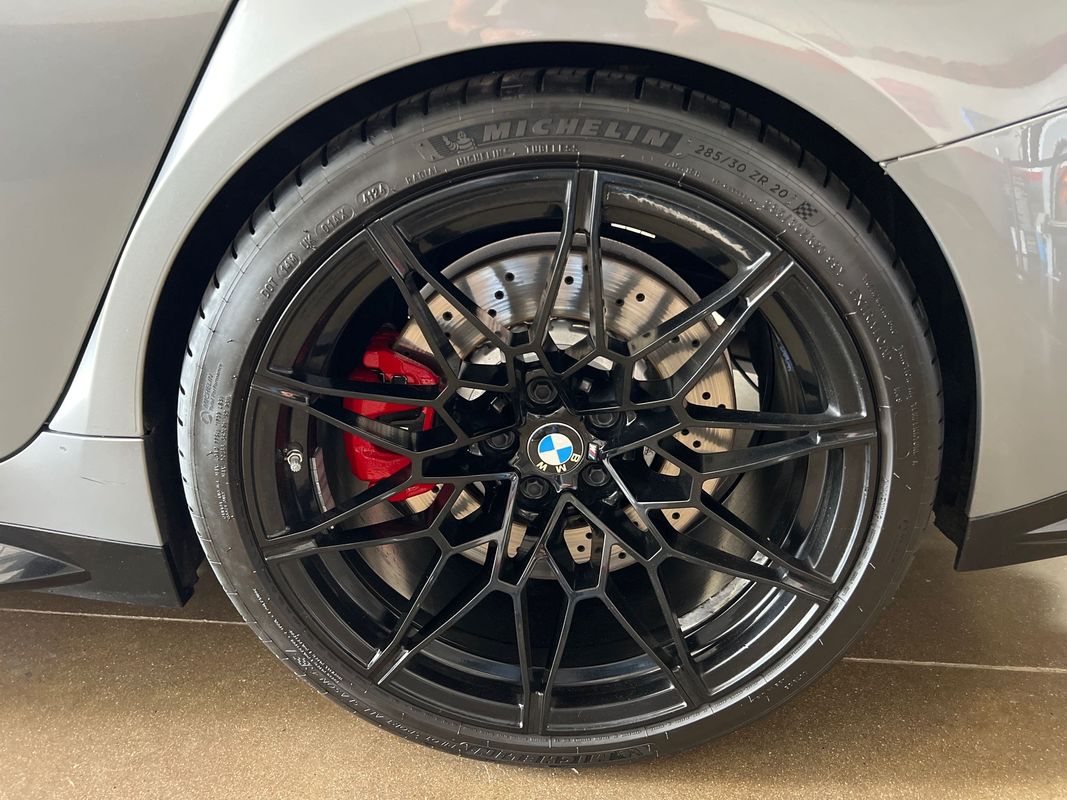 Vehicle image 31 of 116