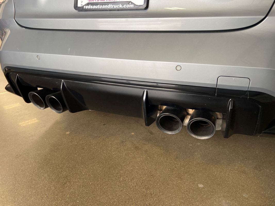 Vehicle image 105 of 116