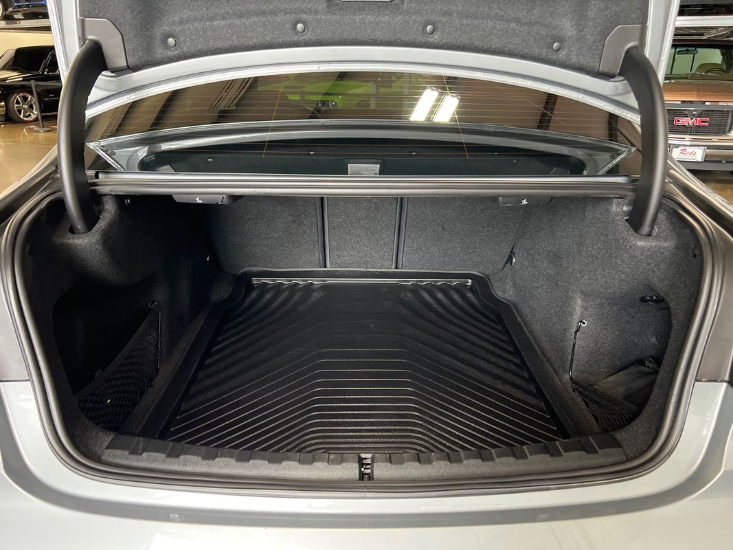 Vehicle image 39 of 116