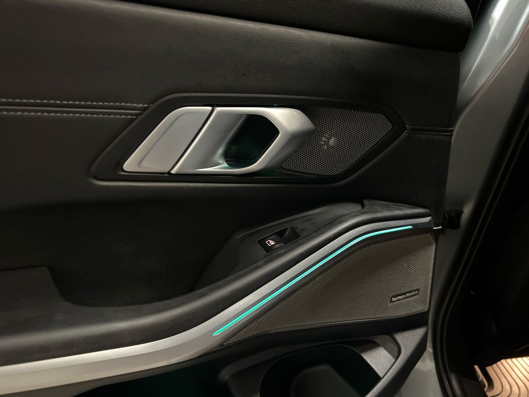 Vehicle image 65 of 116