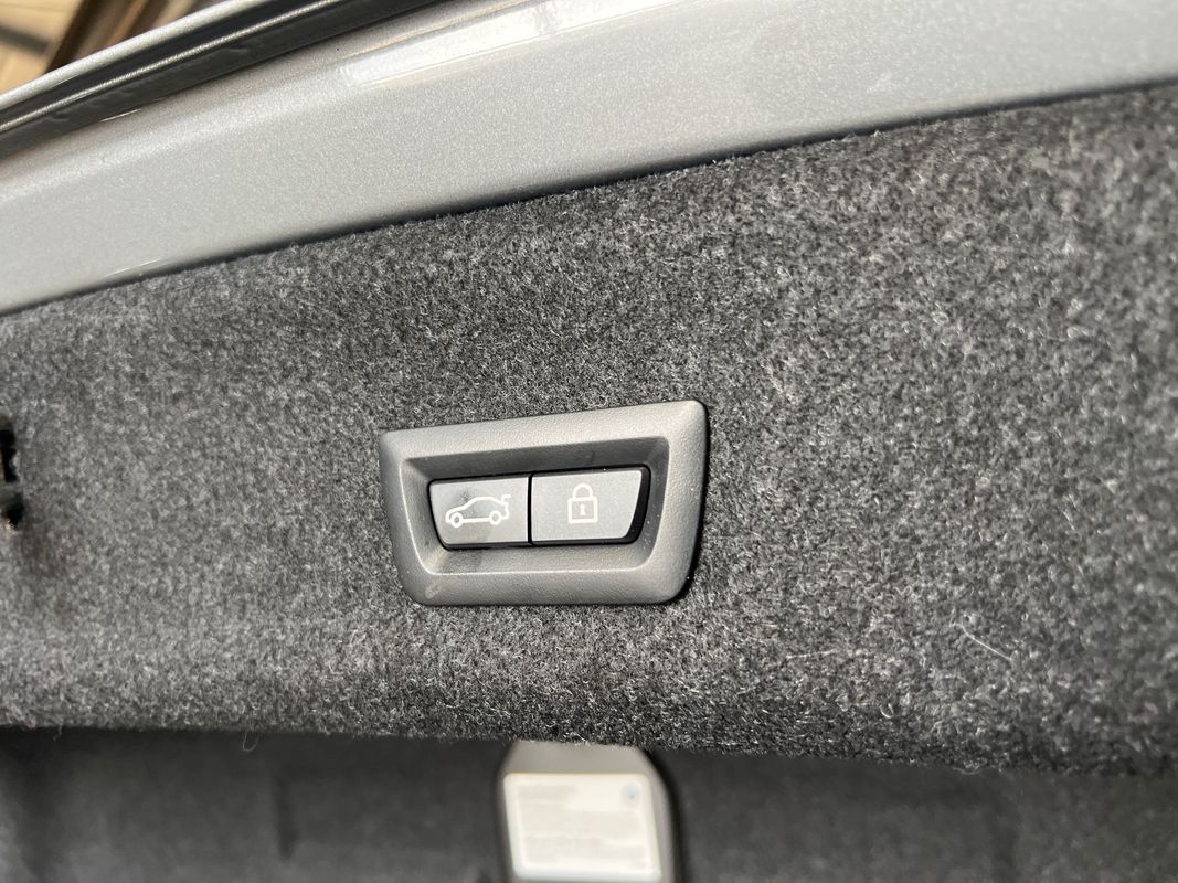Vehicle image 78 of 116