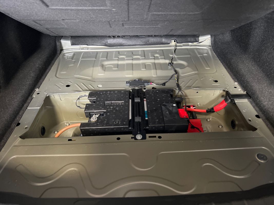 Vehicle image 110 of 116