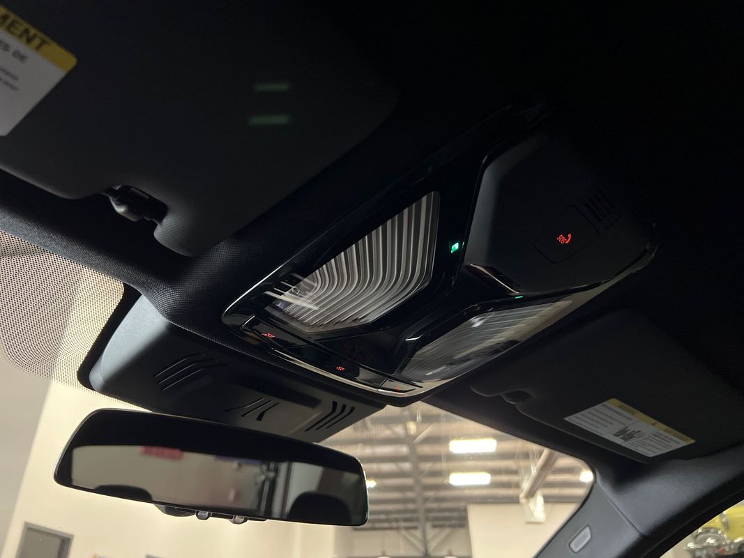 Vehicle image 94 of 116