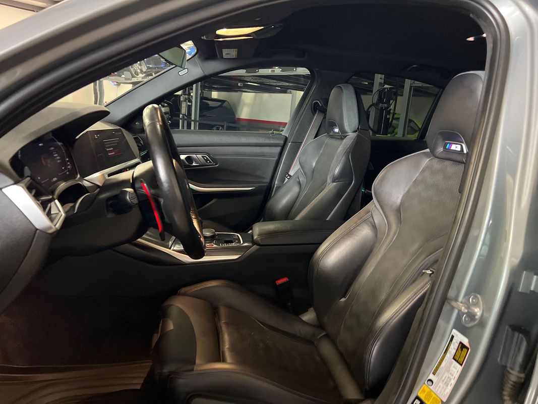 Vehicle image 107 of 116