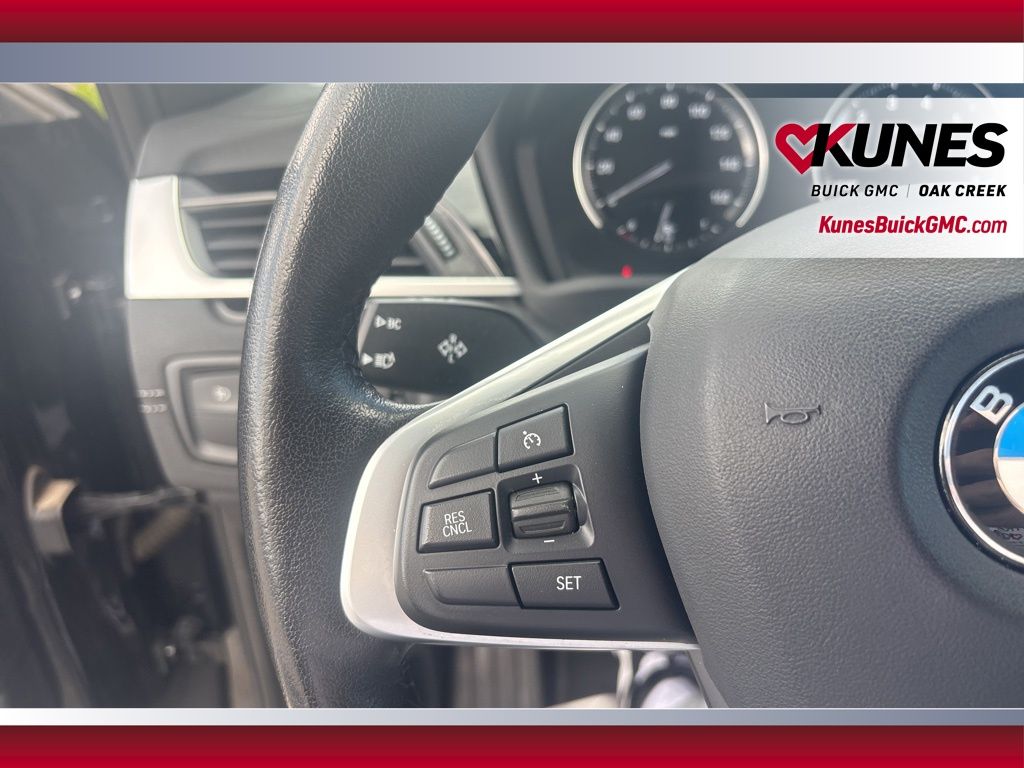 Vehicle image 14 of 20