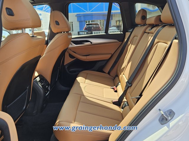 Vehicle image 12 of 23