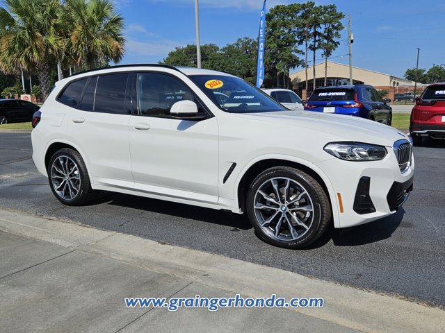 Vehicle image 3 of 23