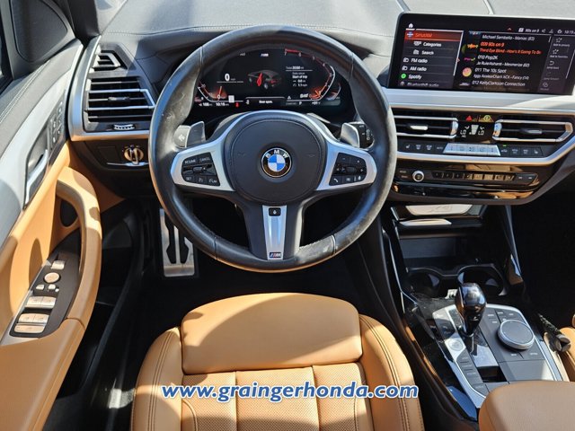 Vehicle image 13 of 23