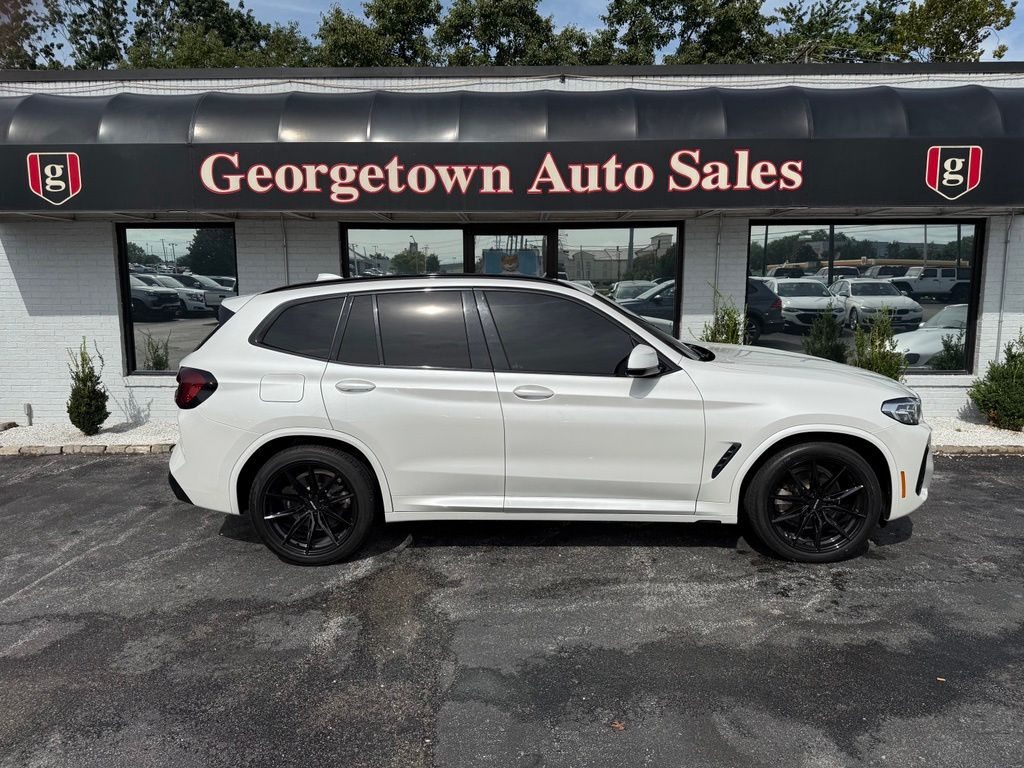 2022 BMW X3 sDrive30i Image 3 of 29
