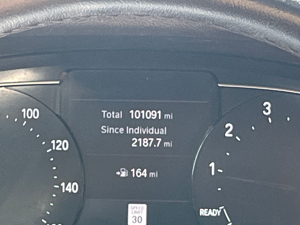 Vehicle image 18 of 35