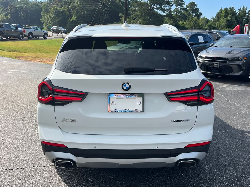 Vehicle image 6 of 35