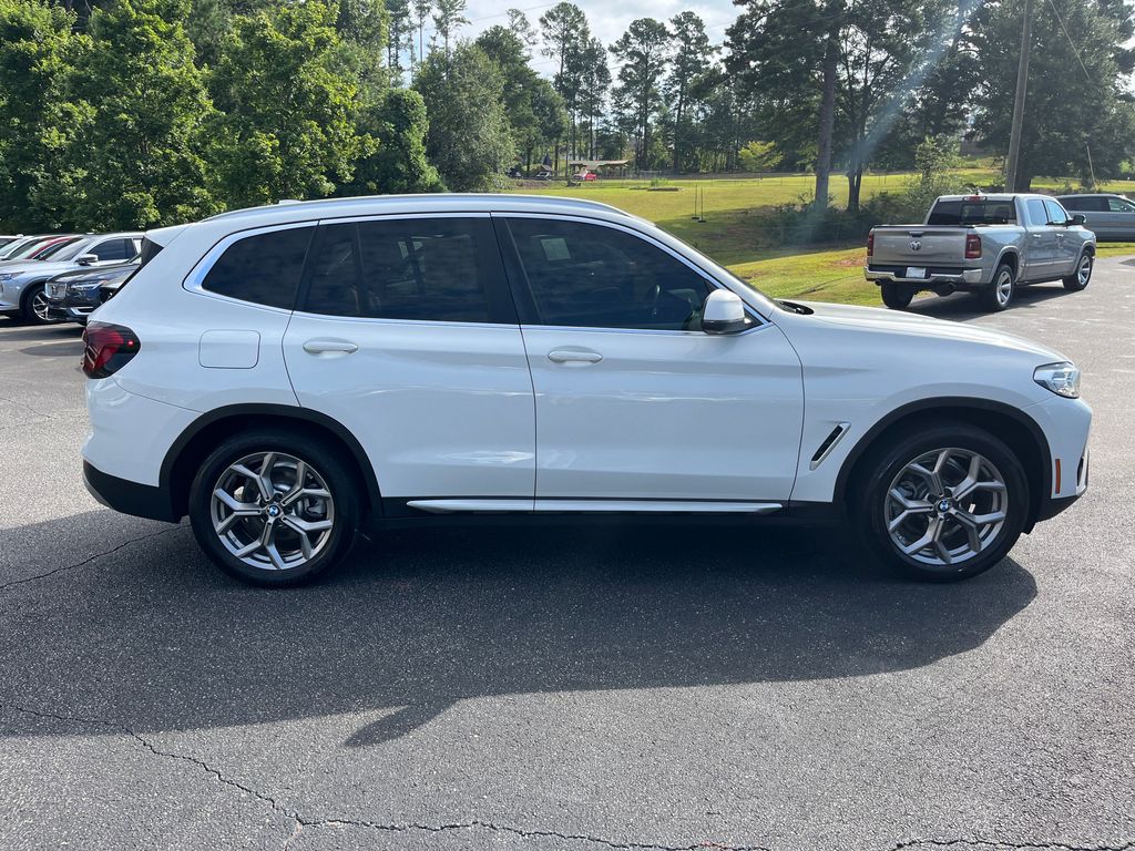 Vehicle image 4 of 35