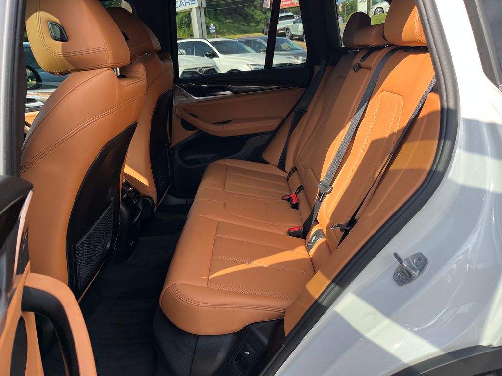 Vehicle image 12 of 35