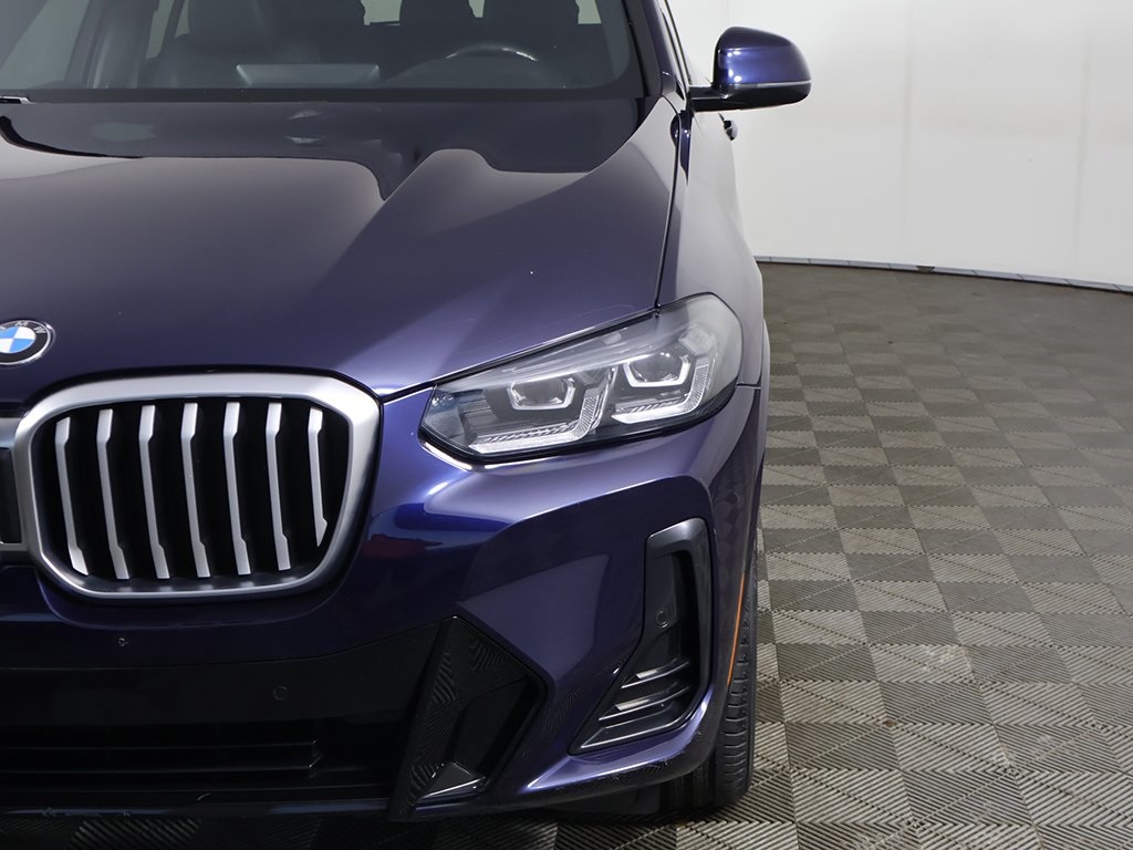 2022 BMW X3 xDrive30i Image 4 of 59