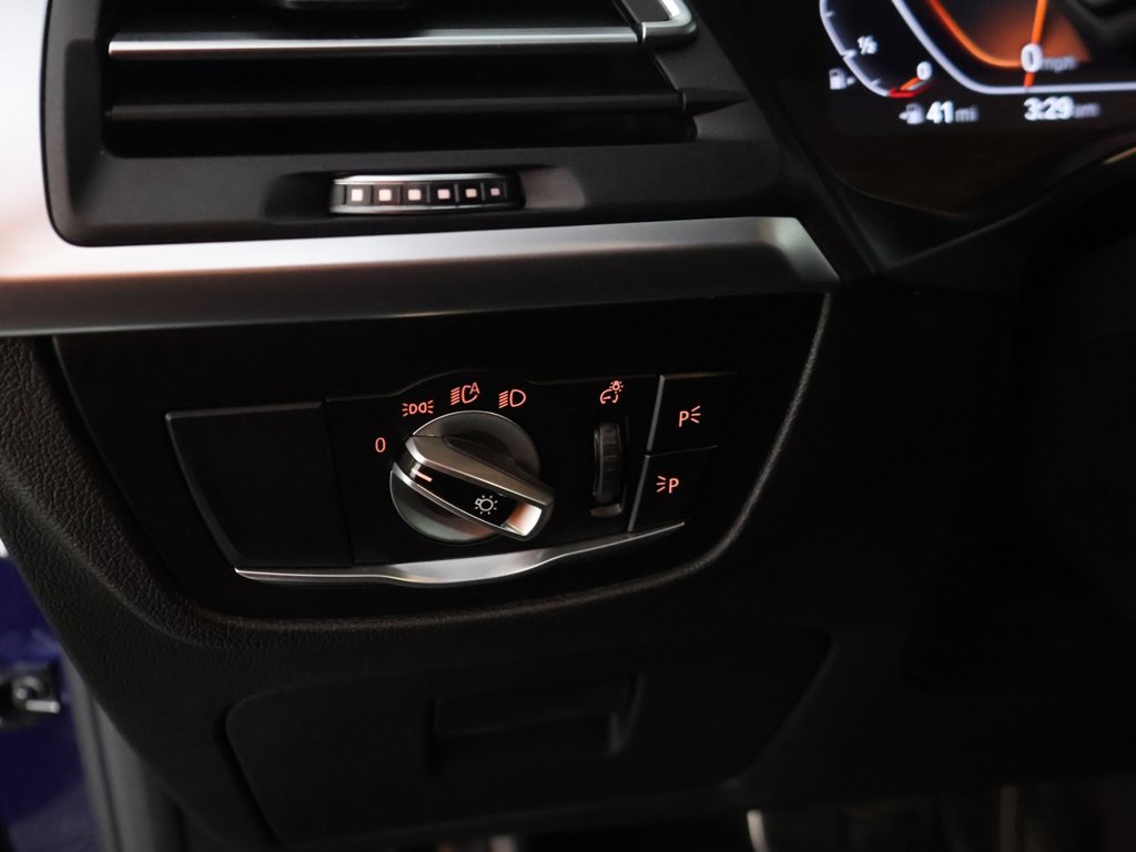 2022 BMW X3 xDrive30i Image 25 of 59