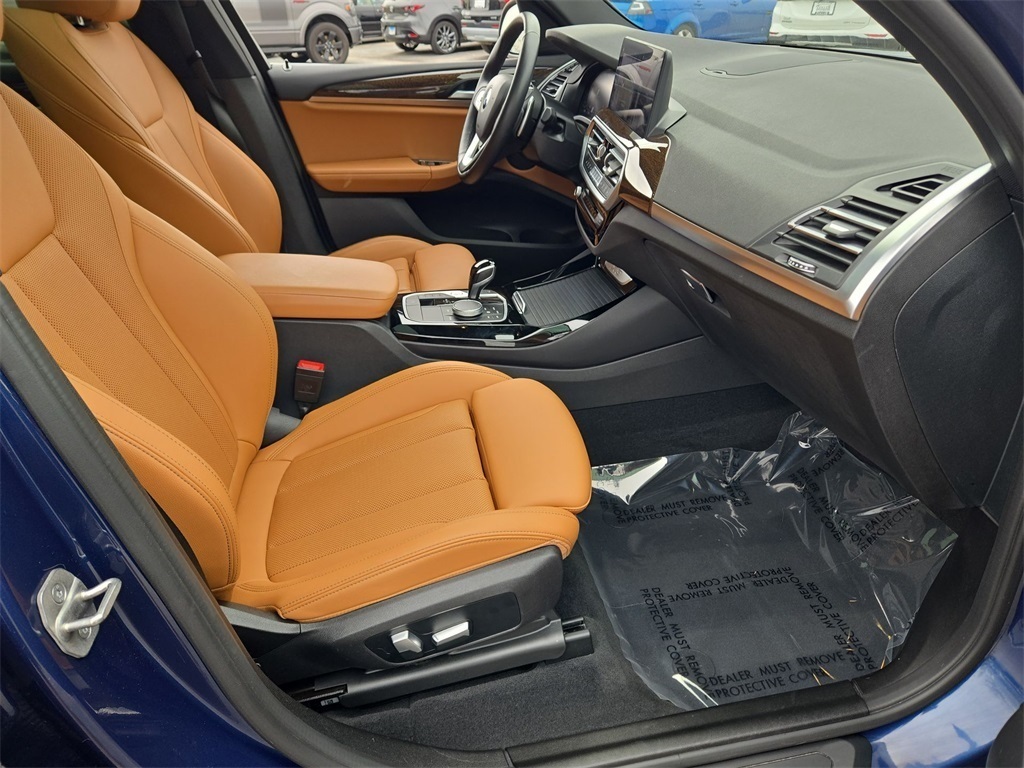 Vehicle image 15 of 35