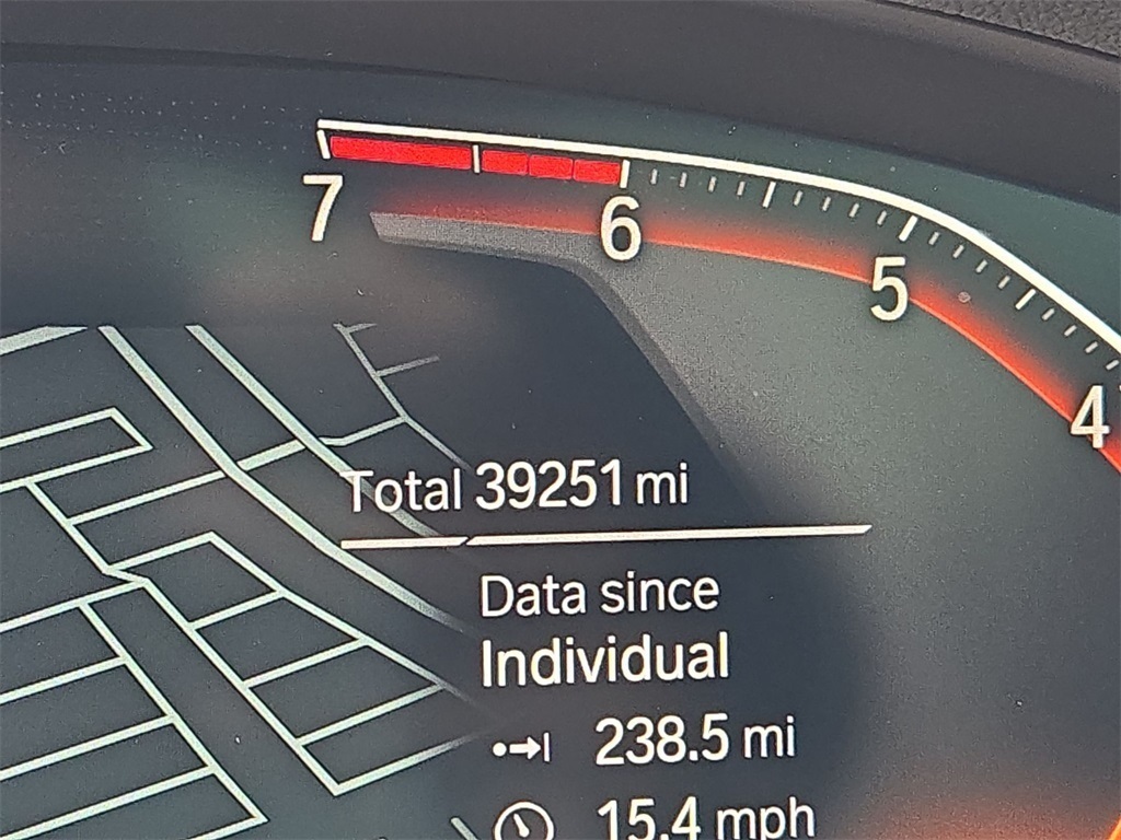 Vehicle image 21 of 35
