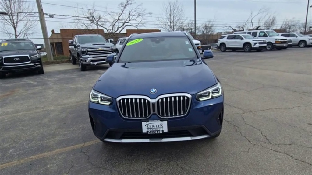 Vehicle image 3 of 35