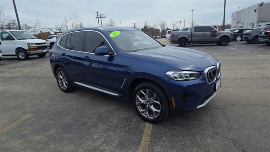 Vehicle image 4 of 35
