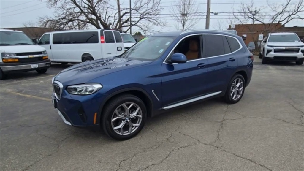 Vehicle image 2 of 35