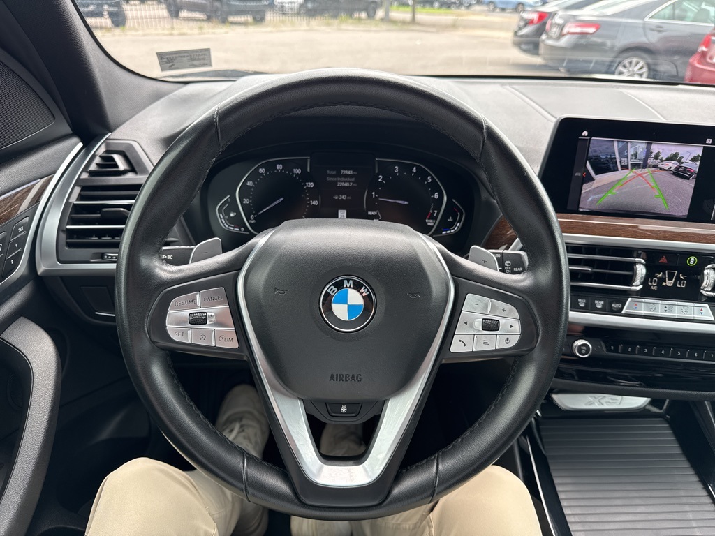 Vehicle image 9 of 28