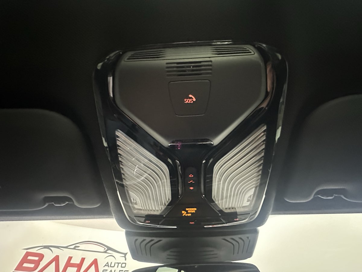 Vehicle image 44 of 49