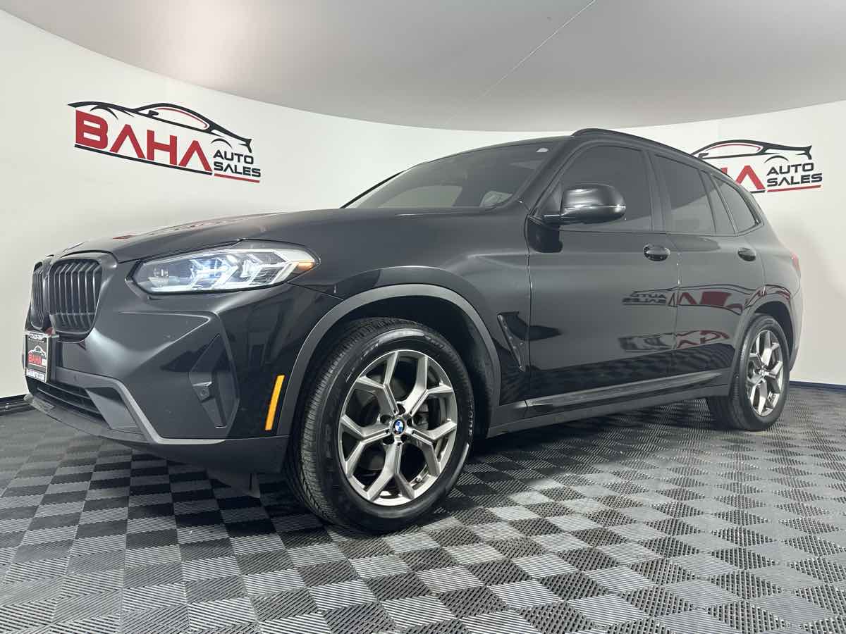 Vehicle image 3 of 49